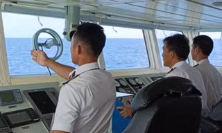 Vụ chìm hai tàu câu mực, 13 ngư dân mất tích trên biển: Tin mới từ hiện trường tìm kiếm cứu nạn