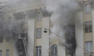 Hỏa hoạn bùng phát tại tòa nhà Bộ Quốc phòng Nga 