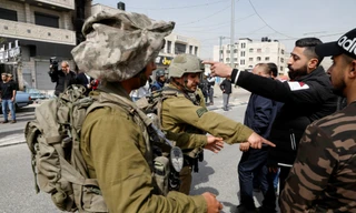 Quân đội Israel tuyên bố bao vây thành phố Jabalya