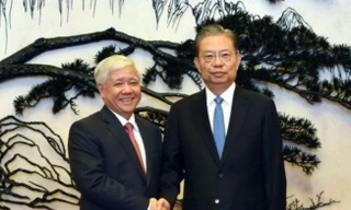 Việt Nam rất coi trọng và luôn ưu tiên hàng đầu quan hệ với Trung Quốc