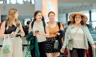 Khách quốc tế đi hàng không Việt Nam tăng mạnh 