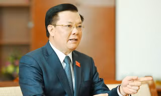 Bí thư Hà Nội: Làm tiếp các dự án chậm triển khai 'cũng thấy lo' vì vướng cơ chế