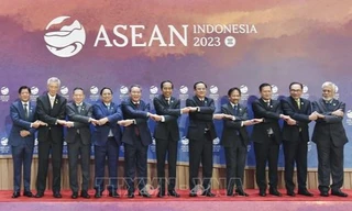 Ngày làm việc bận rộn của các nhà Lãnh đạo ASEAN với đối tác
