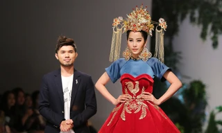 Nam Em hóa thân thành hoàng hậu trên sàn catwalk