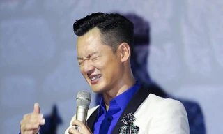 Đức Tuấn khóc nức nở khi hát về mẹ ngày 8/3