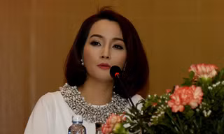 Mai Thu Huyền trong buổi ra mắt phim "Những ngọn nến trong đêm" phần hai.