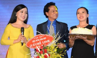 Chế Linh đón sinh nhật tuổi 74 trên sân khấu