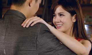 'Hotgirl MU' Tú Linh trong MV 'Wish' của nhóm Oplus.