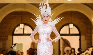 Ngọc Quyên tái xuất diễn thời trang tại Mỹ