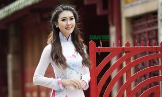 Ngắm nữ sinh Hàng không trong tà áo dài thướt tha