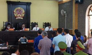 Toàn cảnh phiên tòa sáng nay (16/9)