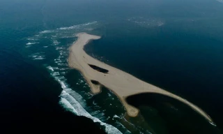 Cồn cát được hình thành trên biển Cửa Đại, Quảng Nam