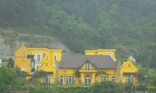 Các căn biệt thự trong Hoàng Lê Gia Garden ở xã Minh Trí vẫn chưa cưỡng chế