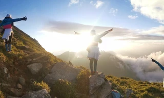 Lên đỉnh 'Thiên đường săn mây, bắt gió' Tà Chì Nhù