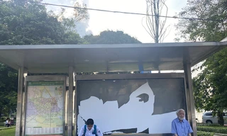 Cận cảnh trạm chờ xe buýt Thủ đô trước khi được duy tu 