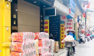  'Ngân hàng địa phủ' ở Hà Nội đìu hiu khác lạ gần lễ Vu Lan