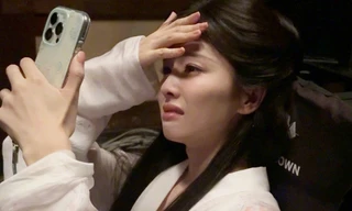 Bạch Lộc bật khóc, khán giả mỉa mai