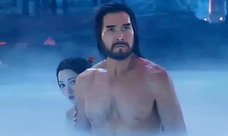 Sự thật ít biết về Trụ Vương 63 tuổi cơ bắp nhất màn ảnh