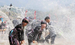 Vui hội té nước của dân tộc Lào ở Lai Châu