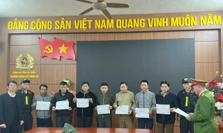 Bắt giữ 7 đối tượng khai thác vàng trái phép ở Lai Châu