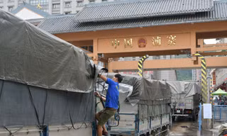 Nông sản  Việt Nam tại cửa khẩu xuất đi Trung Quốc. Ảnh: Bình Phương