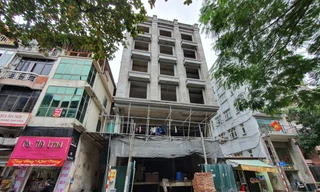 Công trình vi phạm trên phố Trương Hán Siêu vừa hoàn thiện