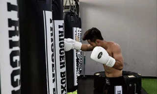 Trần Văn Thảo tích cực tập luyện chuẩn bị cho trận tranh đai WBF thế giới