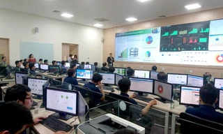 Một góc Trung tâm Công nghệ Thông tin của BHXH Việt Nam. Ảnh: Phạm Thanh