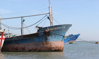 Tàu cá của ngư dân Phạm Ngọc Hoàng phải nằm bờ vì chất lượng tàu kém 