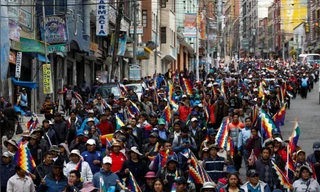 Người ủng hộ ông Morales đổ về thủ đô La Paz. Ảnh: Reuters 