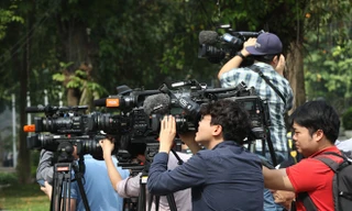 Phóng viên quốc tế tác nghiệp tại Hà Nội hôm 21/2. ảnh: Mạnh Thắng 
