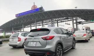 Có tiến độ triển khai trong năm 2018 nhưng đến nay trạm BOT Pháp Vân-Ninh Bình vẫn chây ì thu phí ETC. Ảnh: T.Đảng