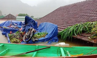 Rốn lũ Tân Hóa sắp vượt mốc lũ lịch sử năm 2010