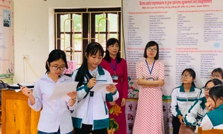 Giáo viên THCS - THPT cùng lúc viết nhận xét hàng trăm học sinh là thách thức lớn