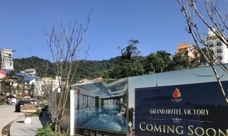 Tổ hợp khách sạn Grand Victory Hotel cao 13 tầng nổi và 1 tầng hầm tại trung tâm thị trấn đang triển khai đầu tư xây dựng