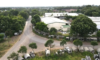 Cận cảnh vỉa hè nhiều năm bị doanh nghiệp chiếm dụng ở Đắk Lắk