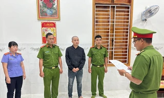 Chơi tiền ảo thua lỗ, nhân viên Điện máy xanh chiếm đoạt gần 400 triệu đồng 