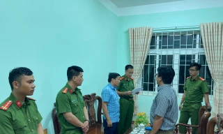 Vụ hiệu trưởng trường THPT bị bắt: Thủ đoạn tham ô hơn 800 triệu đồng