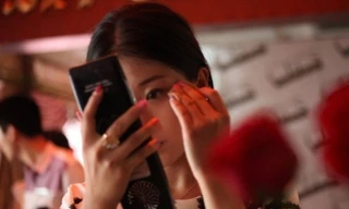 Đại gia tuyển vợ: 1 'chọi' 6