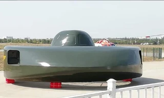 "Siêu cấp đại bạch sa" trên mặt đất