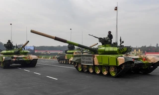 Ấn Độ bất ngờ nêu điều kiện với Nga vụ mua 464 tăng T-90MS