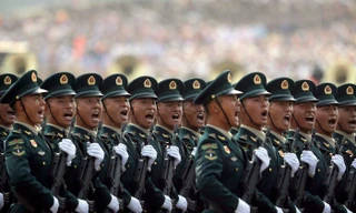 Quân đội Trung Quốc duyệt binh mừng quốc khánh lần thứ 70