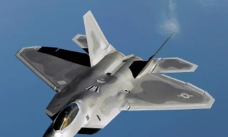 Su 35 Nga bắt F-22 Mỹ 'hiện nguyên hình'