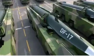 Mỹ nói 'chưa có cách' đối phó bom lượn siêu thanh DF-17 của Trung Quốc