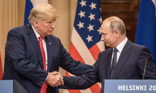 Ông Trump và ông Putin tại Phần Lan hồi tháng Bảy. Ảnh: Reuters