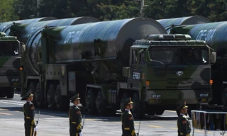 Trung Quốc đang tiến gần ‘bộ ba hạt nhân’?