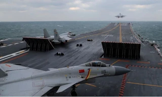 Tàu sân bay Trung Quốc lột xác với máy phóng từ trường?