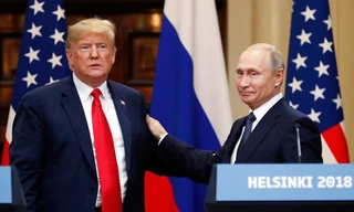 Ông Trump mời ông Putin thăm Mỹ sau hội đàm bị chỉ trích