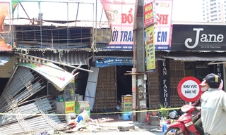 Cửa hàng bánh mỳ tan hoang sau hỏa hoạn