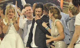 Matt Cardle trở thành thần tượng âm nhạc của nước Anh